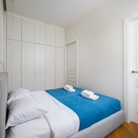 Apartment Praga *