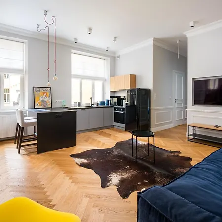 Praga By Bookinghost Apartman Varsó