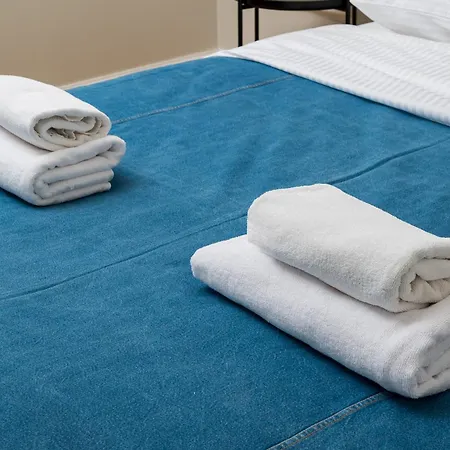 Praga By Bookinghost * ורשה